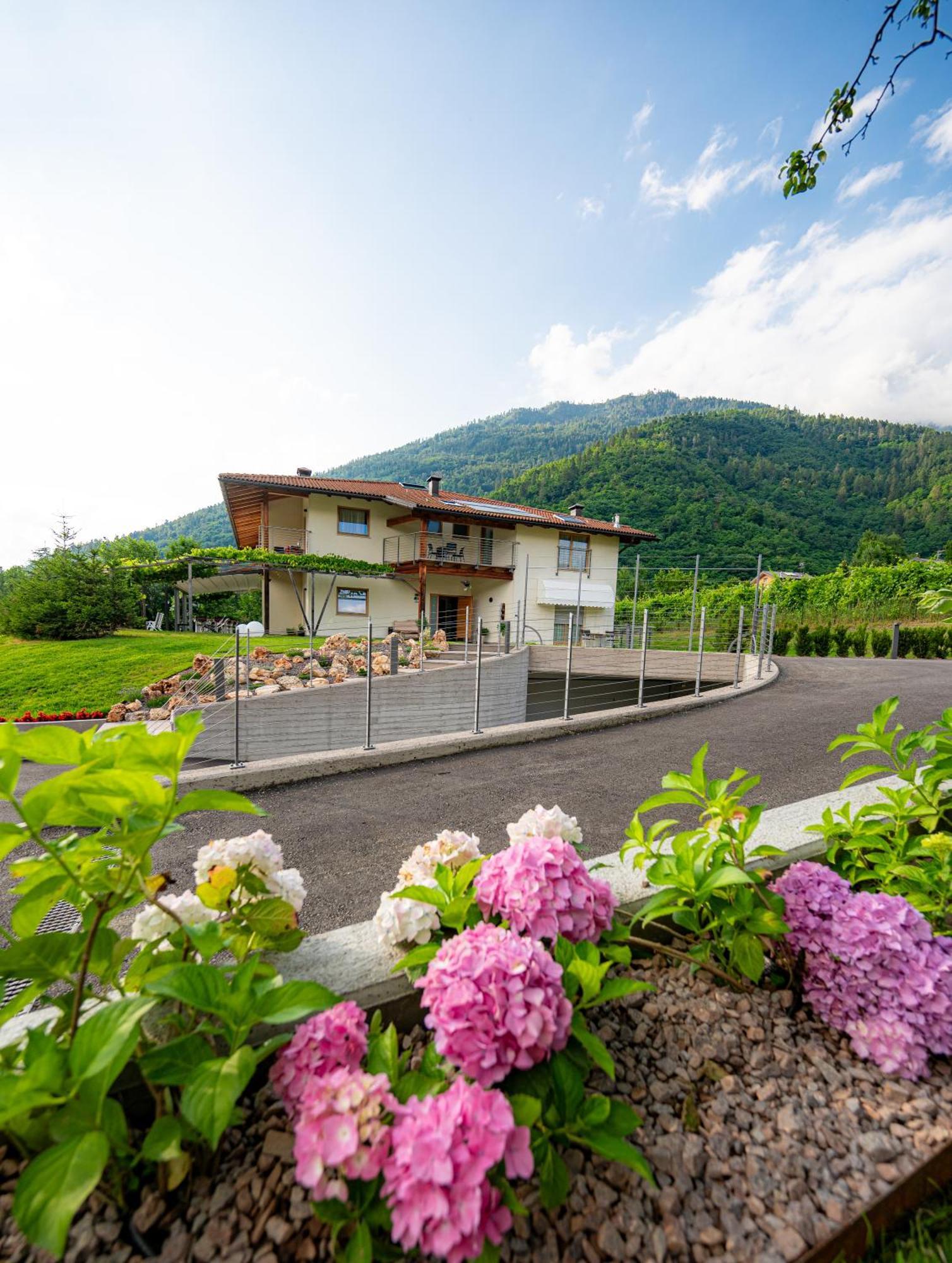 Garni Tuttotondo Hotel Levico Terme Ngoại thất bức ảnh